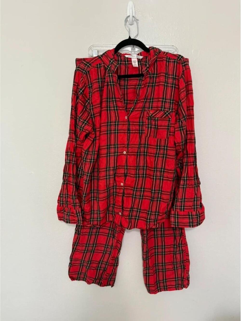 Victoria secret pj set size XL